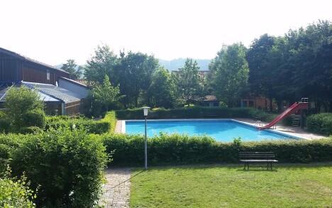 Basen zewnętrzny, WAGNERS Hotel im Frankenwald ***superior, Steinwiesen, Niemcy