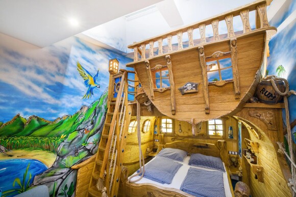 Pokoje, Peklo Čertovina - Hotel Kocourkov, Hlinsko