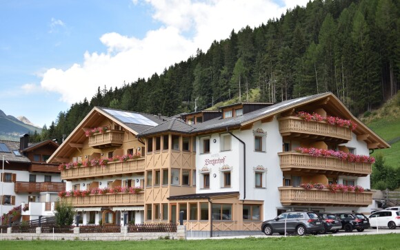 Almhotel Bergerhof, Sarntal, Włochy