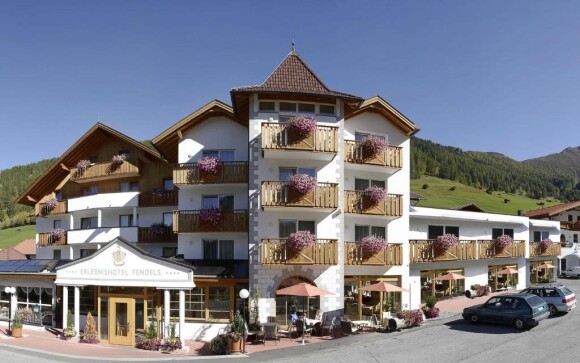 Budynek hotelowy, Erlebnishotel Fendels ****, Fendels, Austria