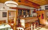 Rustykalny bar, Pension Concordia, Ramsau am Dachstein, Alpy, Austria