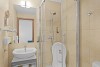 Łazienka z prysznicem, Hotel Yacht Wellness & Business ****, Siófok, Węgry