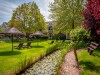 Ogród z leżakami, Orchidea Hotel ****, Lipót, Węgry