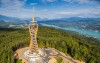 Wieża widokowa Pyramidenkogel, jezioro Wörthersee, austriackie Alpy