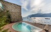 Basen nad jeziorem, Hotel Vega ***, Malcesine, Włochy