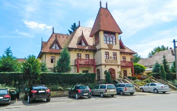 Pensjonat Tapolca Fogadó *** w spokojnej części Miszkolca na Węgrzech