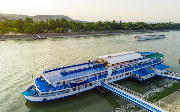 Oryginalny Fortuna Boat Hotel *** w Budapeszcie