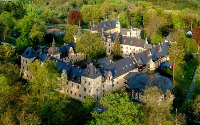 Zamek Kliczków ****