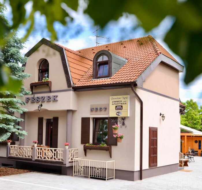 Fészek Fogadó - Pension Nest