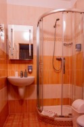  Pokój dwuosobowy deluxe z łóżkiem podwójnym i dodatkowym łóżkiem, Hotel Praga, Karlowe Wary