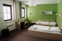 Pokój trzyosobowy z łóżkiem podwójnym