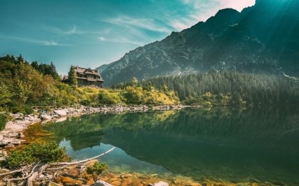 Odkryj to, co najlepsze w Polsce: 8 NAJBARDZIEJ imponujących jezior, które obiecują wspaniały relaks na łonie natury