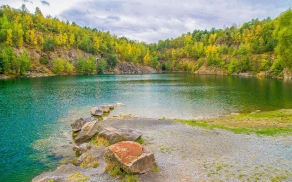 Odkryj NAJ z Czech: 7 NAJ magicznych naturalnych basenów w Czechach