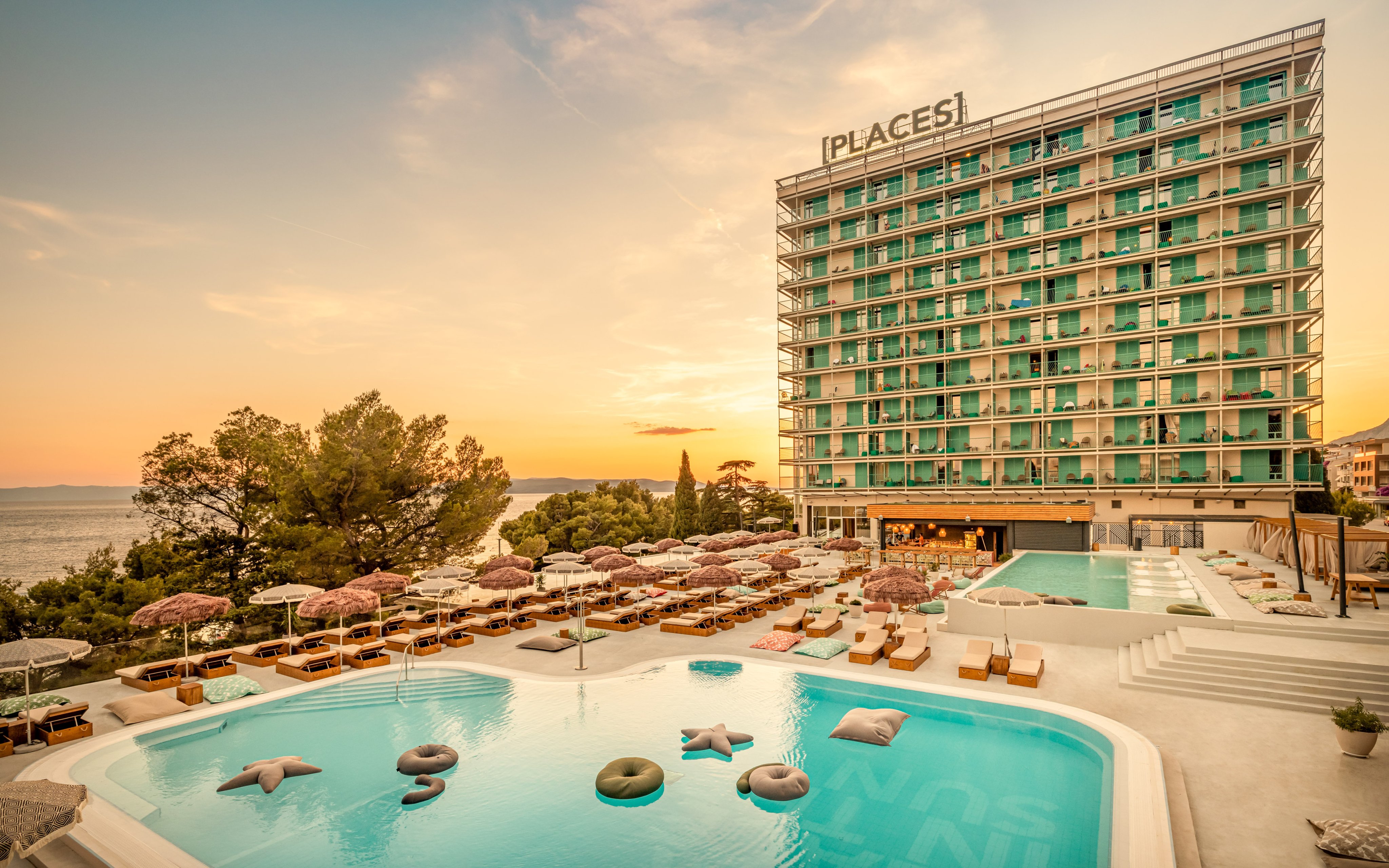 

Ośrodek Makarska tuż przy plaży w [PLACES] Dalmacija Hotel by Valamar *** z obiadokolacją i basenem + program