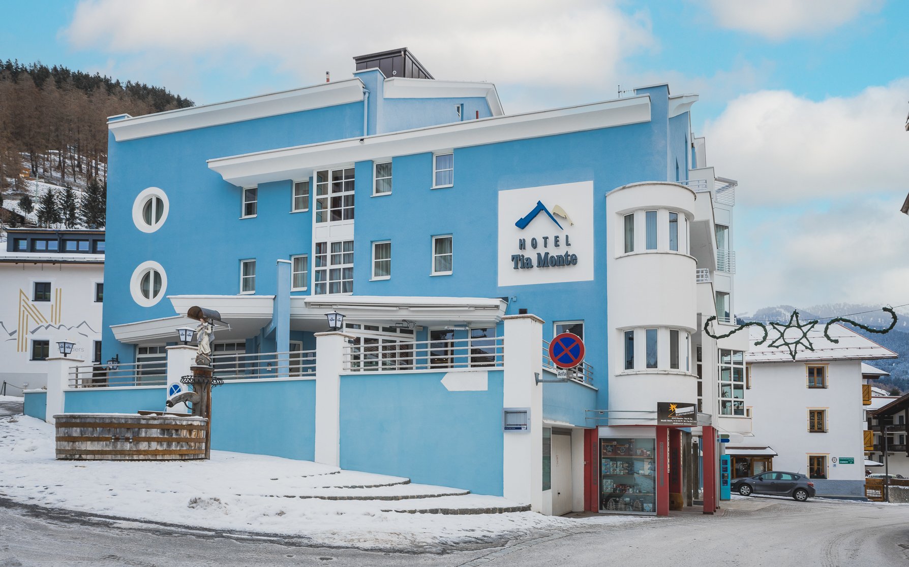 

Austria zaledwie 2 km od ośrodka narciarskiego: Tyrol w Hotelu Tia Monte z obiadokolacją, centrum wellness