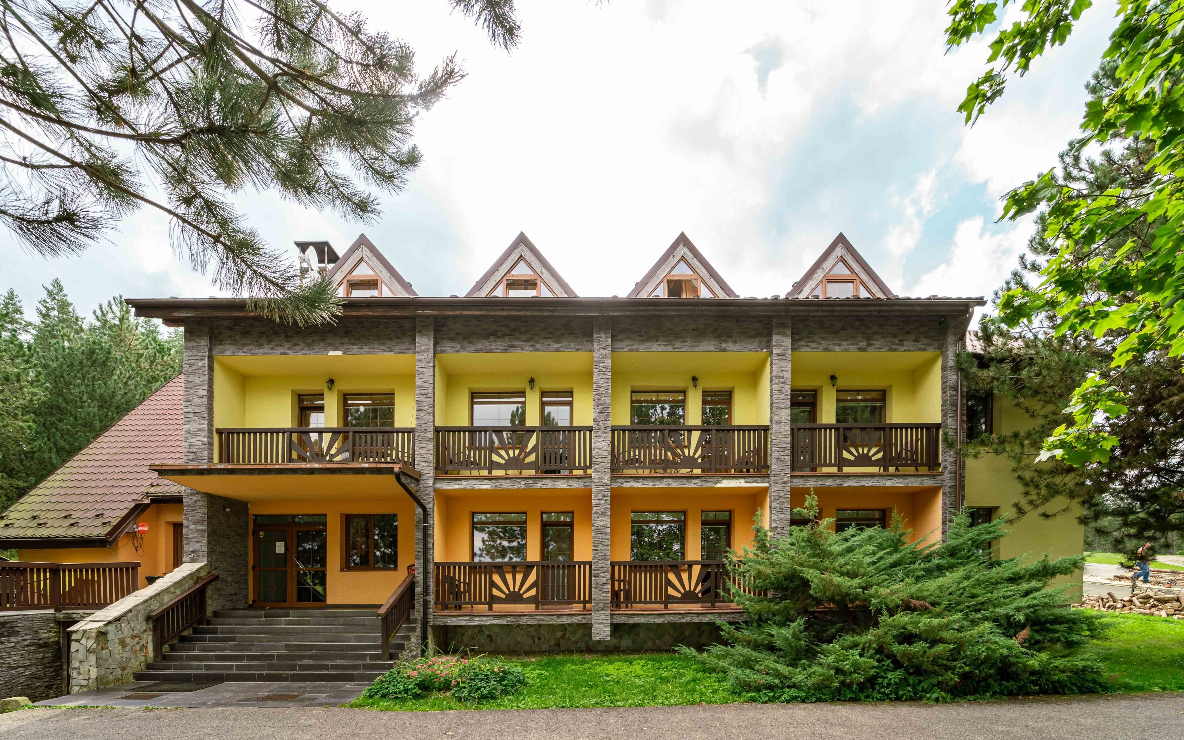 

Słowacki raj w Pensjonacie Trio *** z obiadokolacją, wellness z basenem, jacuzzi i sauna