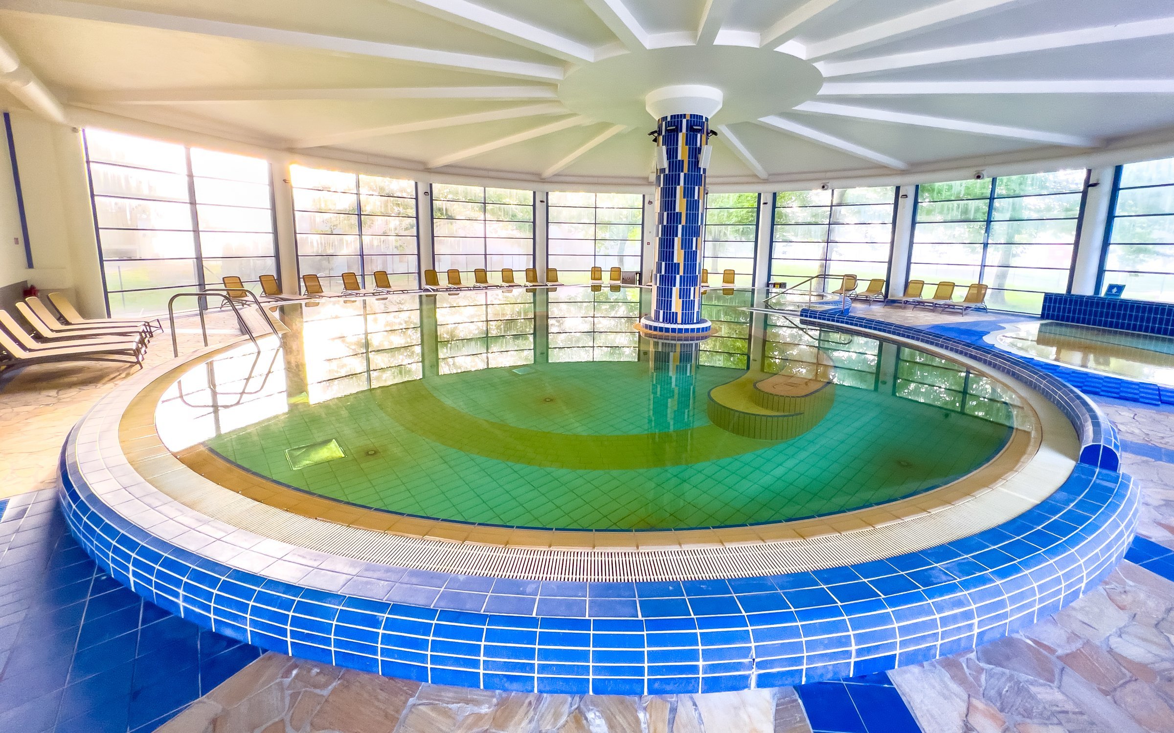 

Słowenia: Thermal Resort Lendava ***+ z obiadokolacją i łaźniami termalnym z wodą parafinową i 7 basenami