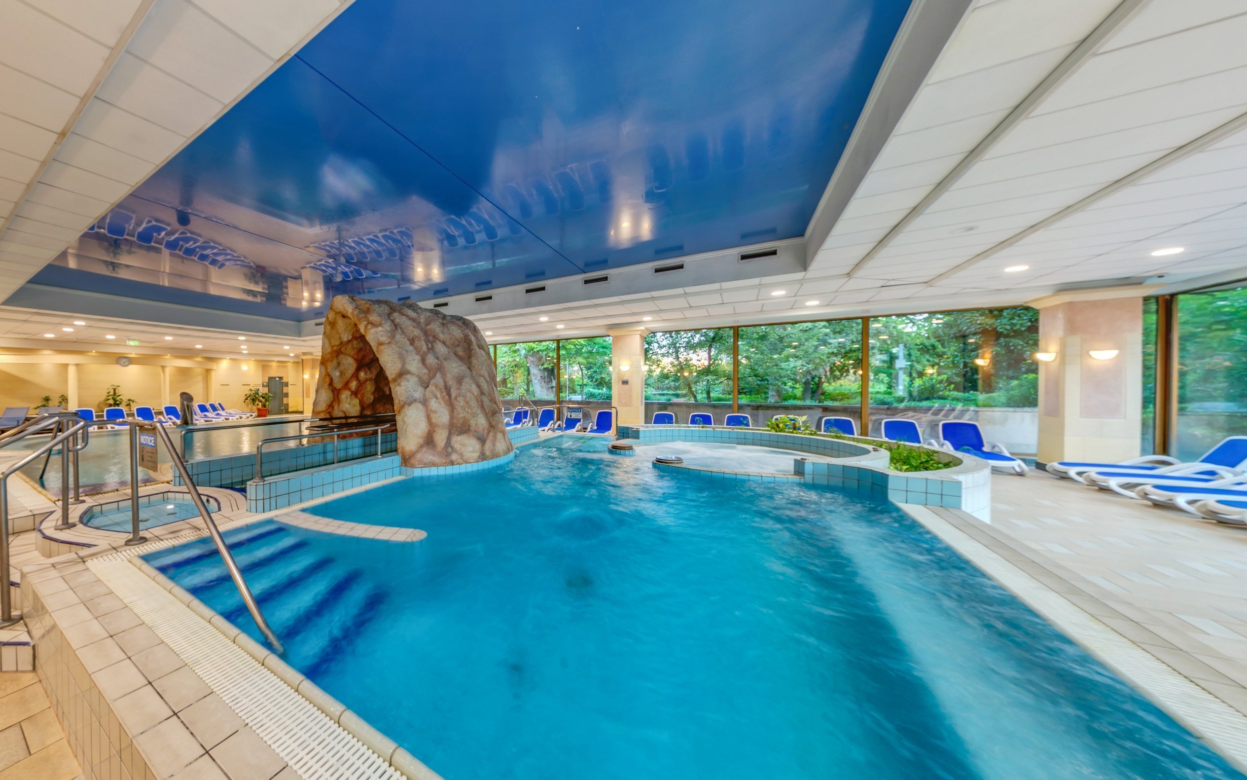 

Budapeszt: Luksus w Ensana Thermal Margaret Island **** z termalnym wellness i obiadokolacją + fitness