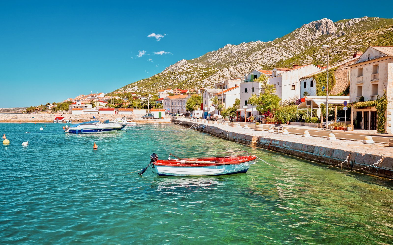 

Chorwacja: 400 m od plaży w Karlobagu w apartamentach Marinko dla maksymalnie 5 osób z balkonem i kuchnią