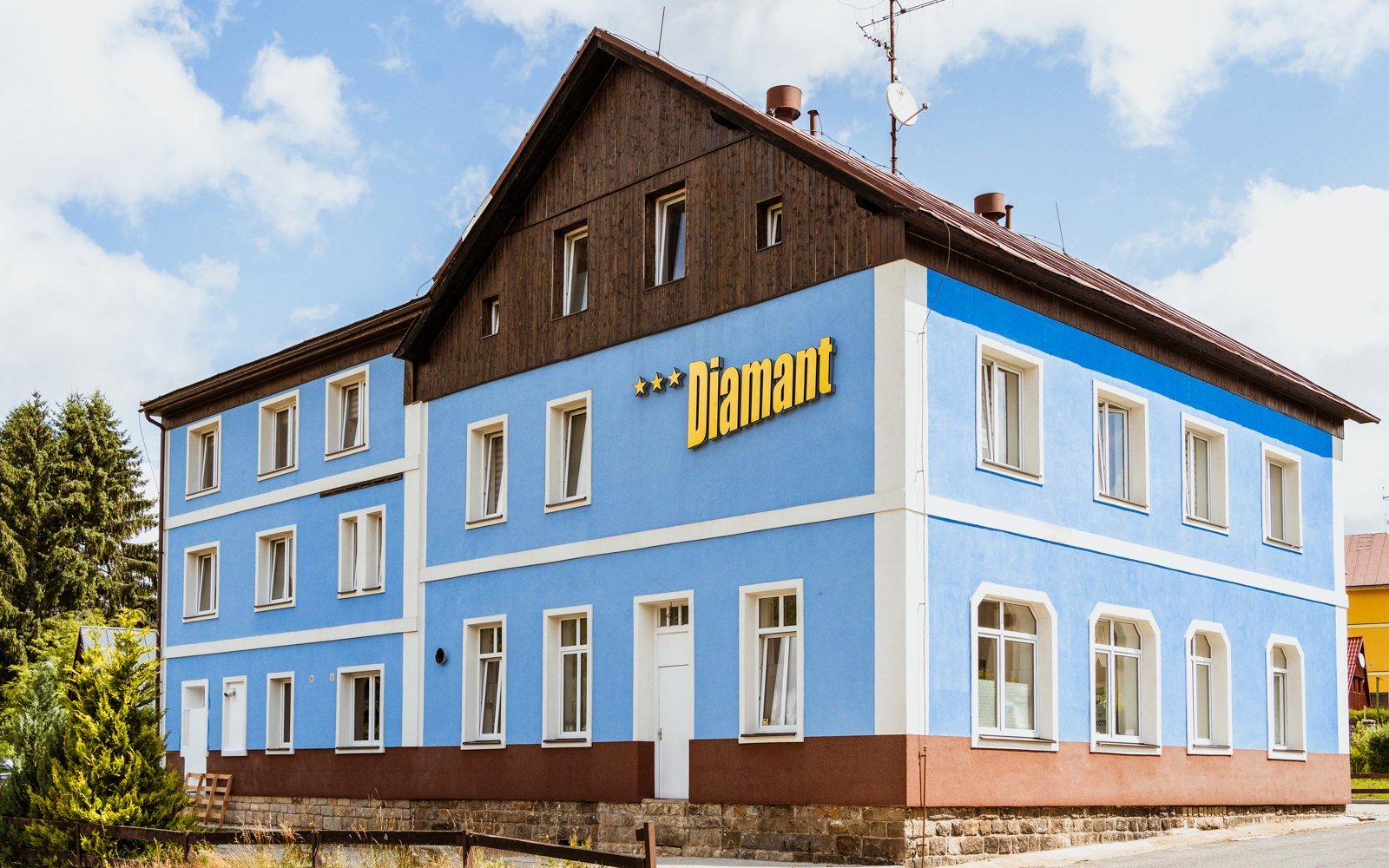 

Czeskie Karkonosze: Harrachov w Hotelu Diamant z obiadokolacją i prywatnym wellness z jacuzzi i kabiną parową