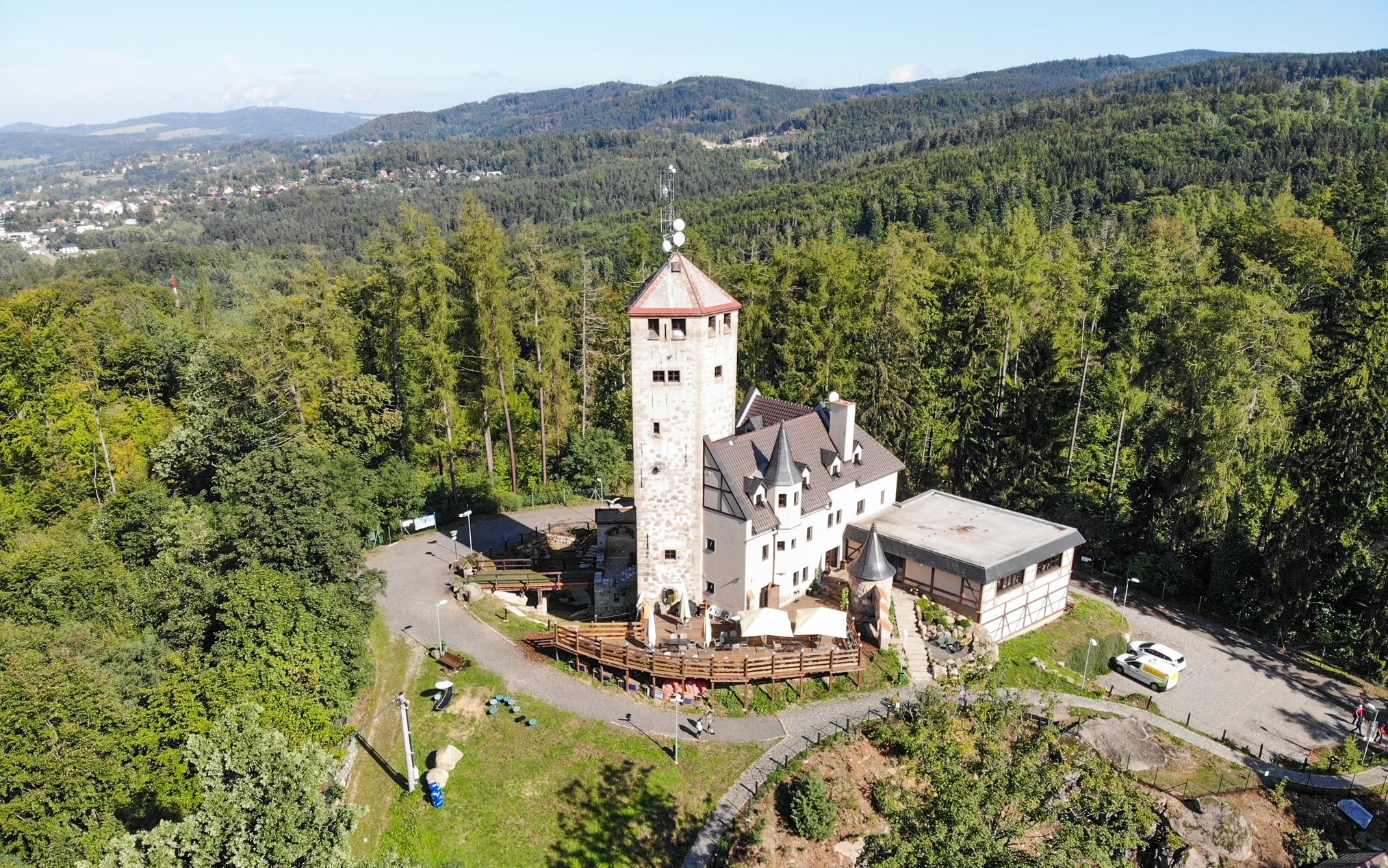 

Liberec w stylowym Hotelu Liberecká výšina *** z wieżą widokową + obiadokolacja i ciekawe zniżki