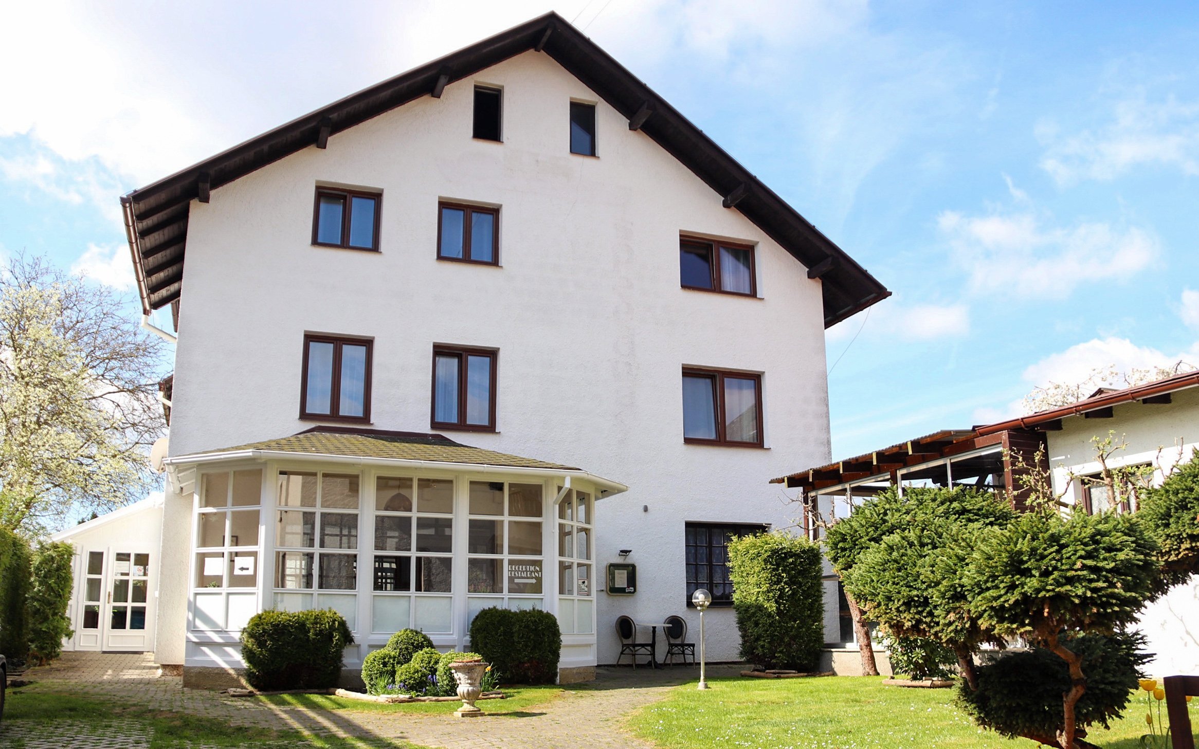 

Mariańskie Łaźnie blisko centrum, zabytków i kolumnad: Pobyt w B&B Hotel Volcik ze śniadaniem kontynentalnym
