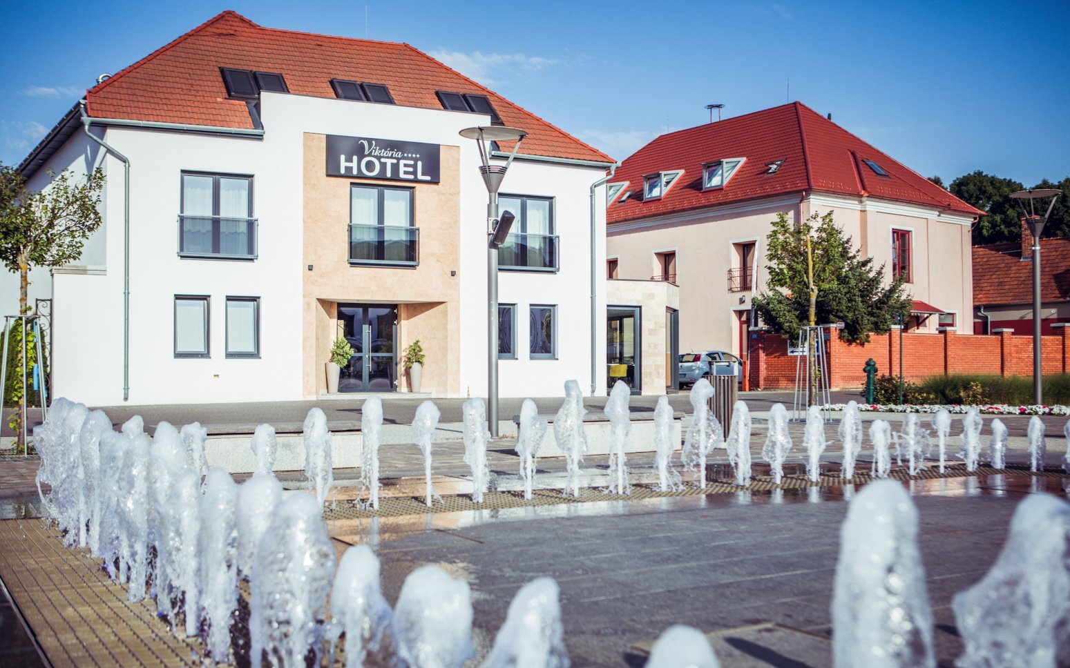 

Sárvár w pobliżu termalnych łaźni: Hotel Viktória Sárvár ***+ ze śniadaniem lub obiadokolacje i wellness