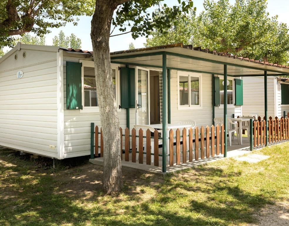 

Morze Adriatyckie: Rawenna bezpośrednio przy plaży w Camping Classe Village z basenem, sport i animacje
