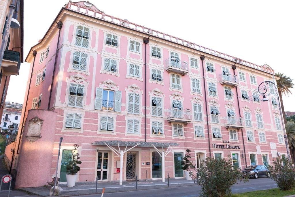 

Morze Liguryjskie i 170 m od plaży w Europa Hotel Design Spa 1877 **** ze śniadaniem i obiadokolacją