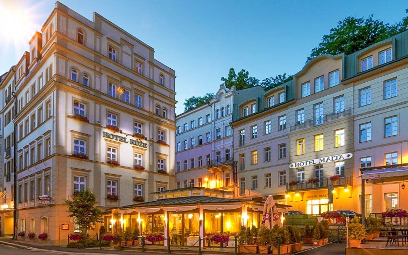 

Karlowe Wary: Relaks w Hotelu Růže **** z obiadokolacją i aż do 5 zabiegów wellness i lecznicze procedury