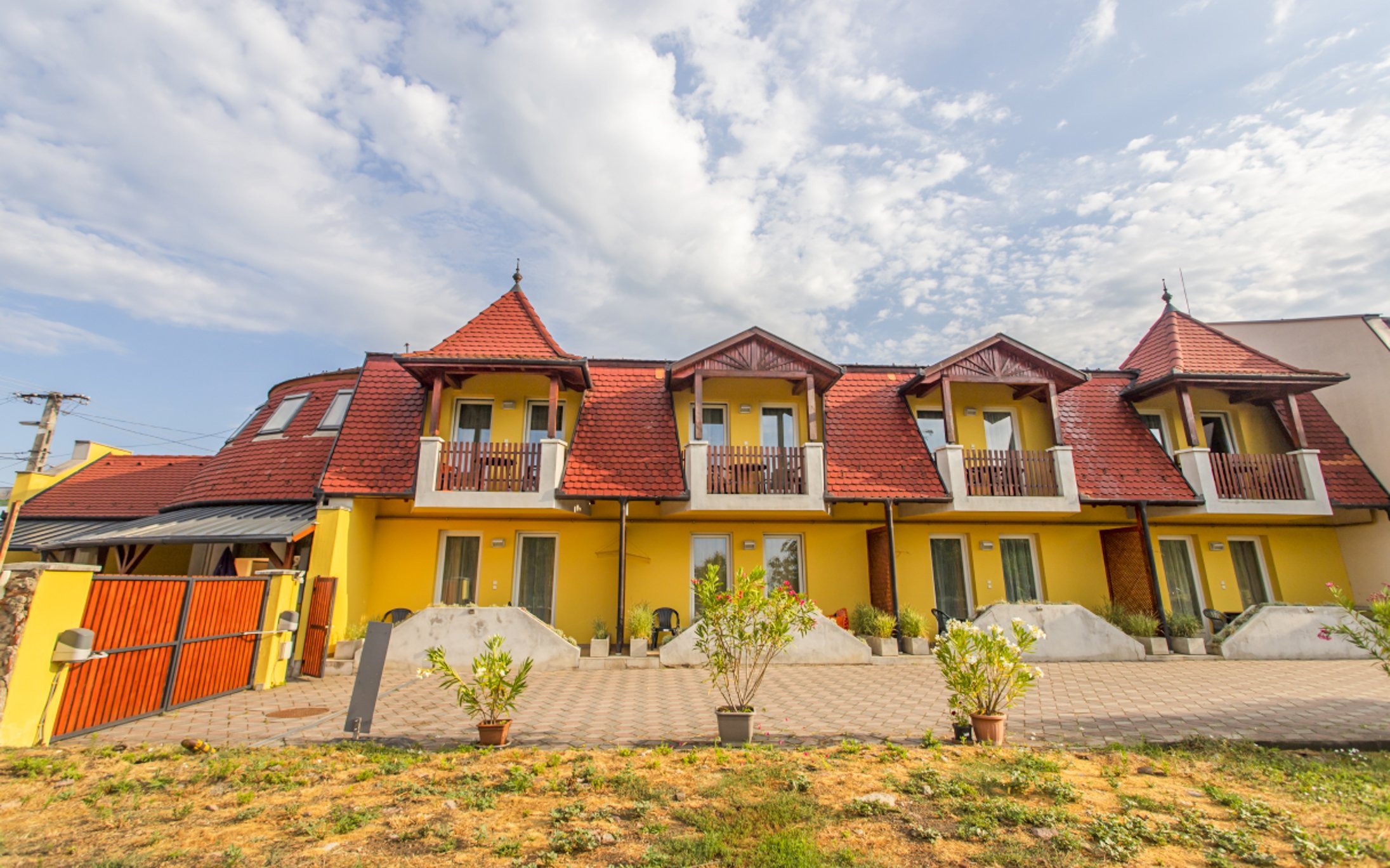 

Węgry: Apartamenty Margaréta z dostępem do łaźni Bogács (500 m, 11 basenów) + wellness i obiadokolacja