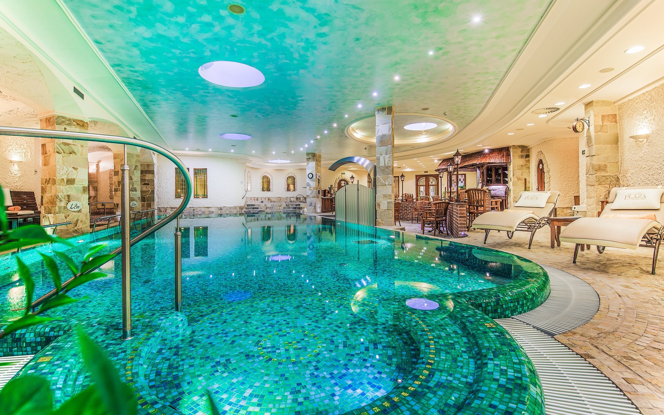 

Karlowe Wary: Luksusowy Hotel Carlsbad Plaza ***** z centrum wellness z 5 basenami i 7 saunami + śniadanie