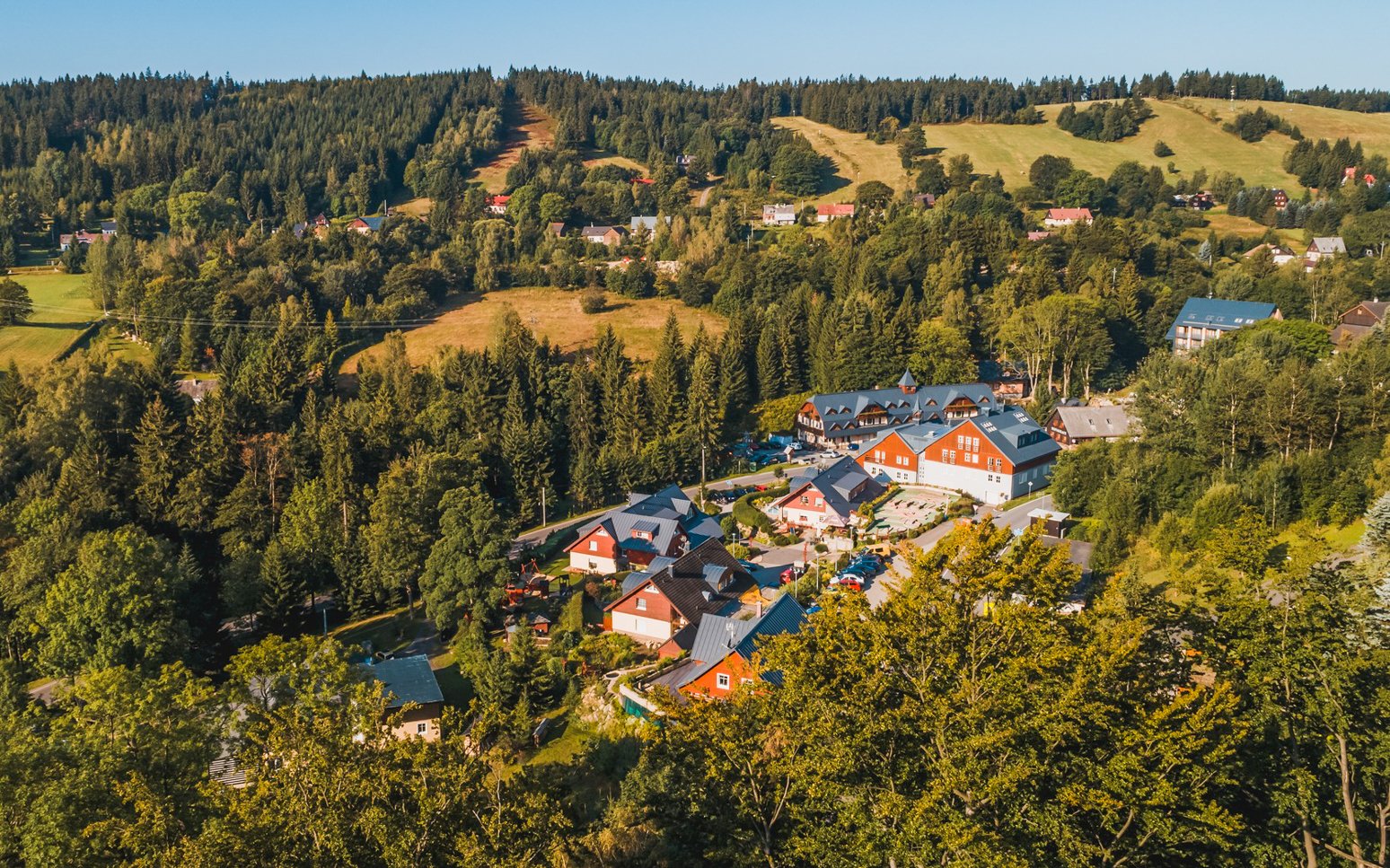 

Relaks w Górach Izerskich: Joga & Wellness Resort Uko ze śniadaniem/obiadokolacją + basen i 3 sauny
