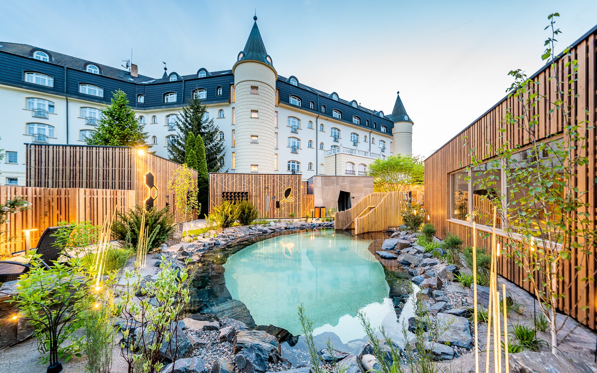 

Senohraby niedaleko Pragi w luksusowym Hotelu Sen **** z wellness z 7 rodzajami saun, obiadokolacje i szampan