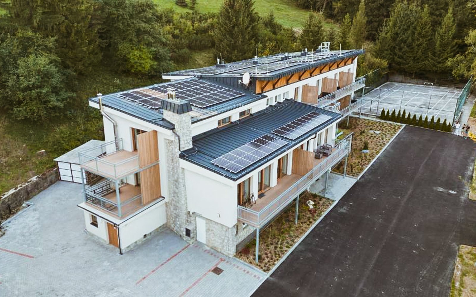 

Wakacje w pobliżu OChK i Wzgórz Strážovskich w Apartamentach Kľak z obiadokolacją i zmożliwością wellness