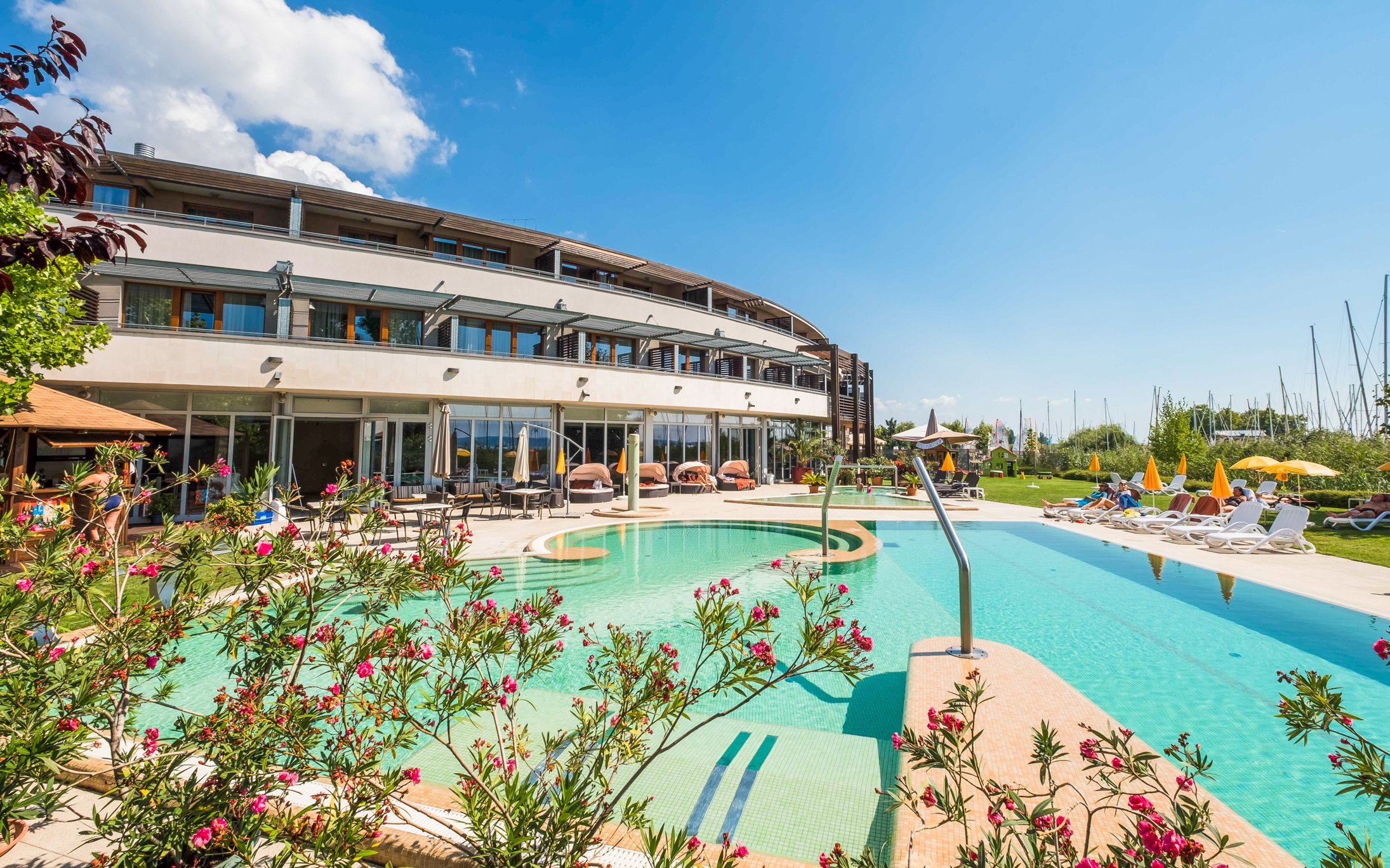 

Balaton w luksusowym Hotelu Golden Lake Resort **** z obiadokolacją i wellness z basenami i światem saun