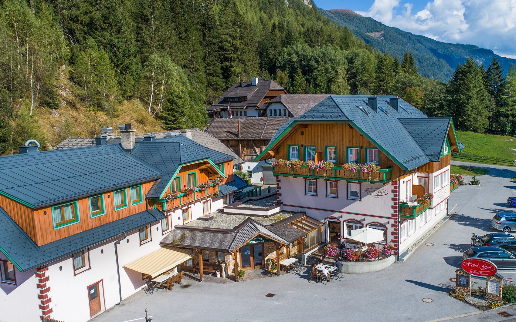

Austria: Okolice Salzburga w Hotelu Gell *** ze śniadaniem/obiadokolacją lub all inclusive + wellness