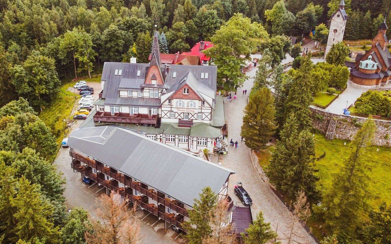 

Karkonosze w pobliżu Śnieżki w Hotelu Tarasy Wang *** z obiadokolacją i nielimitowanym wellness