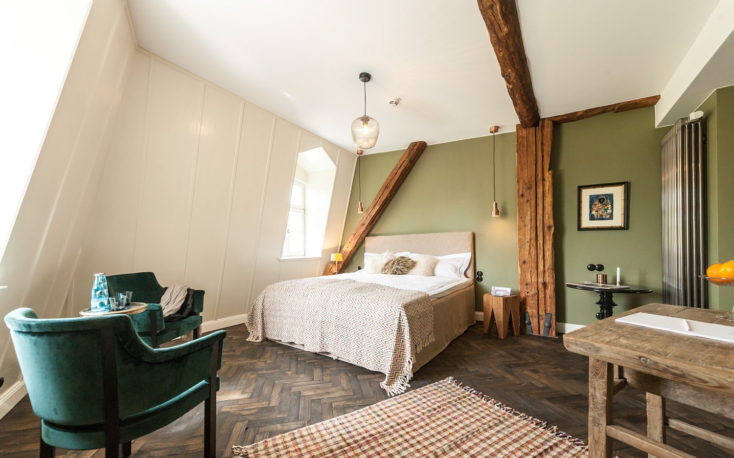 

Niemcy w dawnym klasztorze w pobliżu górskiego parku i zabytków: Hotel Renthof Kassel ze śniadaniem