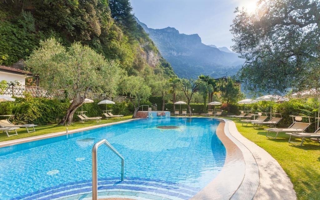 

Pobyt nad Jezerem Garda i Monte Baldo w Hotelu Continental **** ze śniadaniem lub obiadokolacją, wellness
