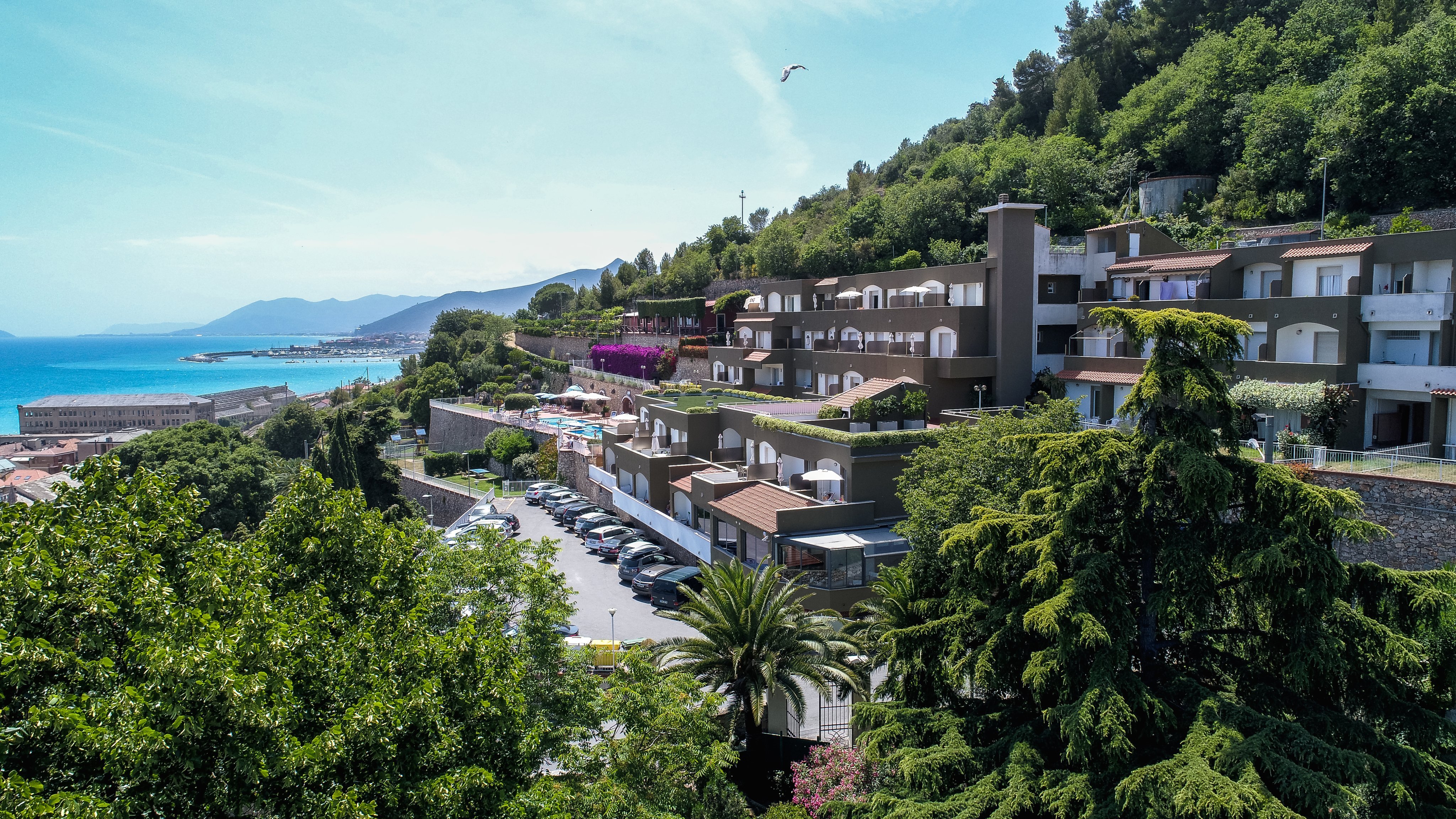 

Morze Liguryjskie 10 minut od plaży: Wakacje w Residence Sant'Anna z basenem i prywatną plażą + plac zabaw