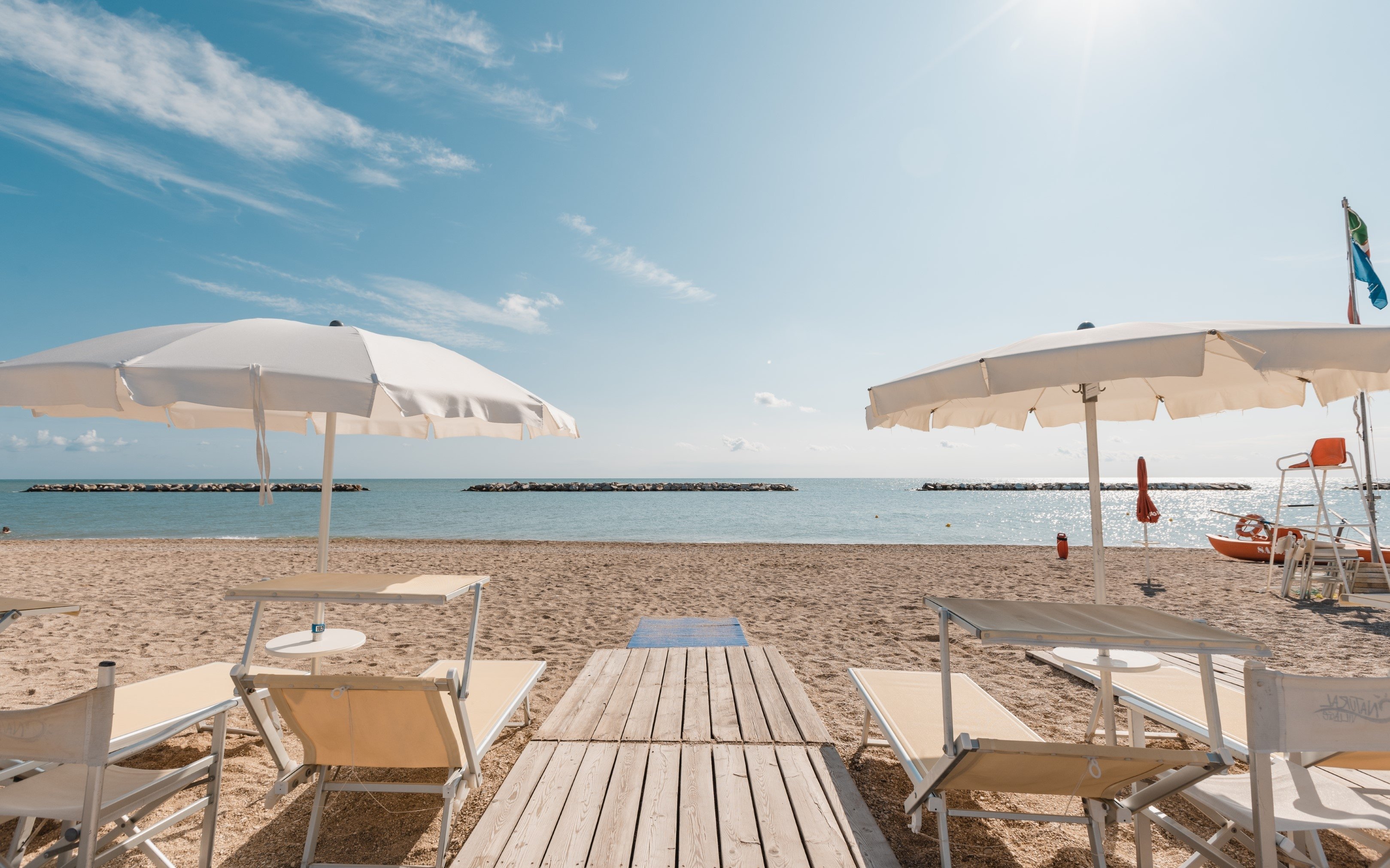 

Morze Adriatyckie w pobliżu Recanati: Wakacje w domku w Natural Village Resort z prywatną plażą i basenem